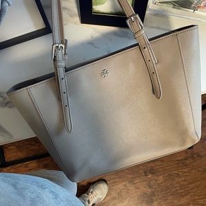 Tory Burch tote bag in gray
